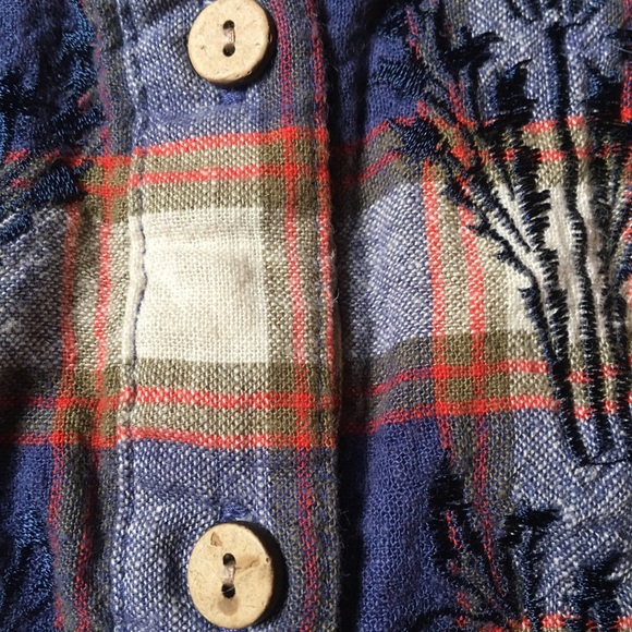 🐦 Multiples sz M Linen Blend Embroidered Plaid Button Down Shirt - Picture 3 of 7